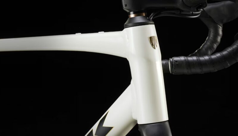 Trek Domane AL 4 Gen 4 - Image 4